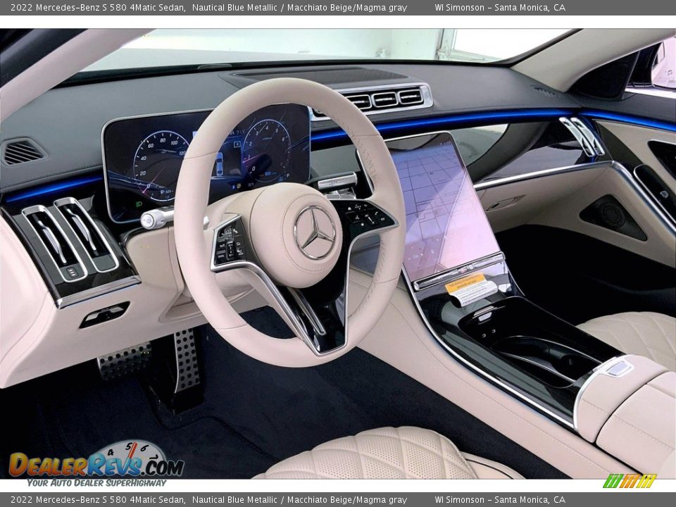 Dashboard of 2022 Mercedes-Benz S 580 4Matic Sedan Photo #4
