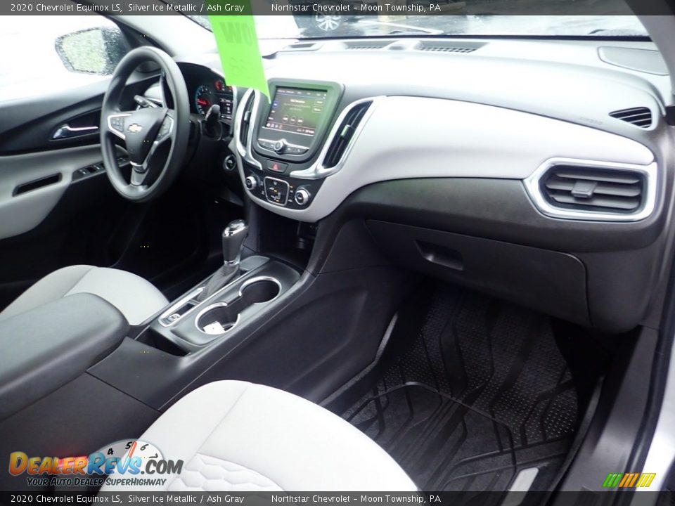 Dashboard of 2020 Chevrolet Equinox LS Photo #16