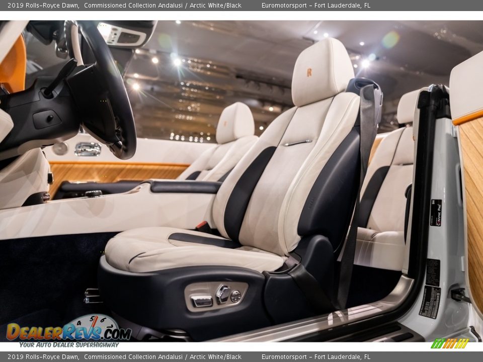 Arctic White/Black Interior - 2019 Rolls-Royce Dawn  Photo #3