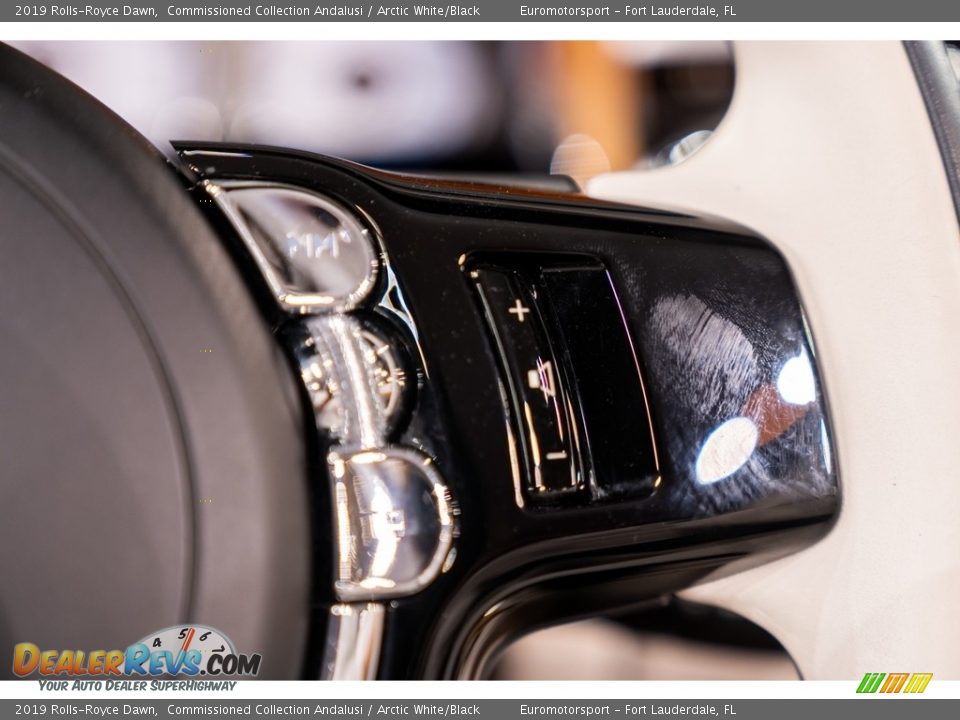 2019 Rolls-Royce Dawn  Steering Wheel Photo #26