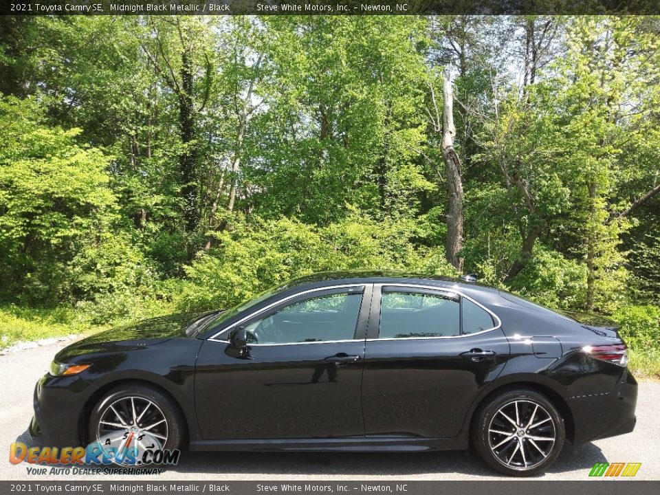 Midnight Black Metallic 2021 Toyota Camry SE Photo #1