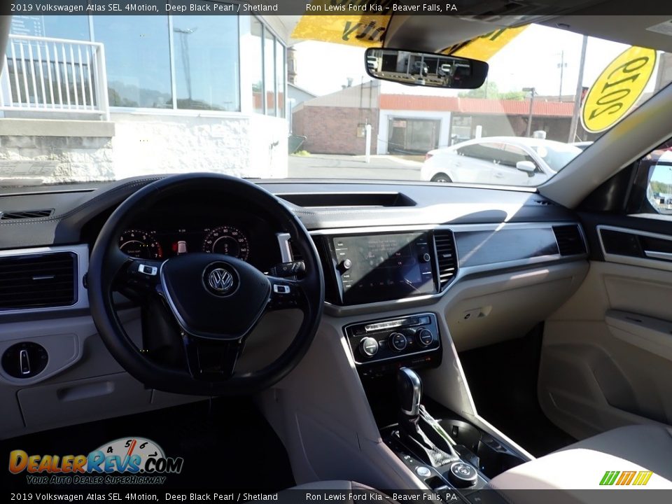 2019 Volkswagen Atlas SEL 4Motion Deep Black Pearl / Shetland Photo #14