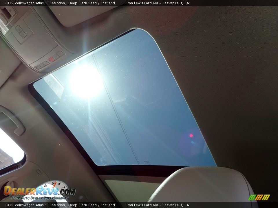 2019 Volkswagen Atlas SEL 4Motion Deep Black Pearl / Shetland Photo #16