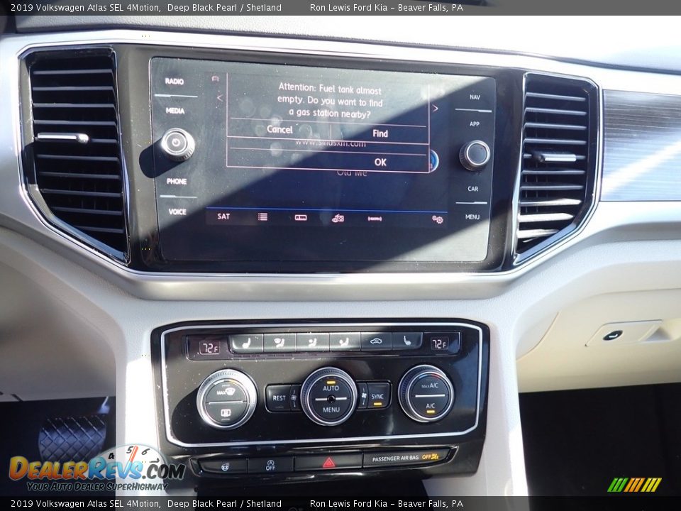 2019 Volkswagen Atlas SEL 4Motion Deep Black Pearl / Shetland Photo #17