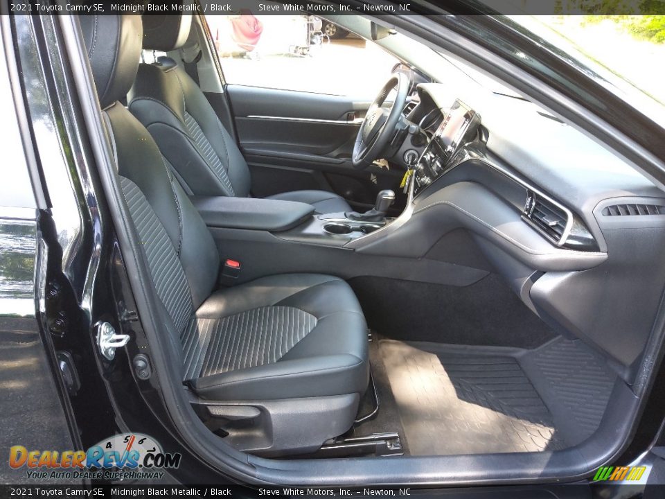Front Seat of 2021 Toyota Camry SE Photo #15