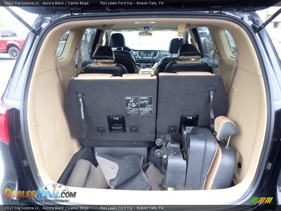 2017 Kia Sedona LX Trunk Photo #13