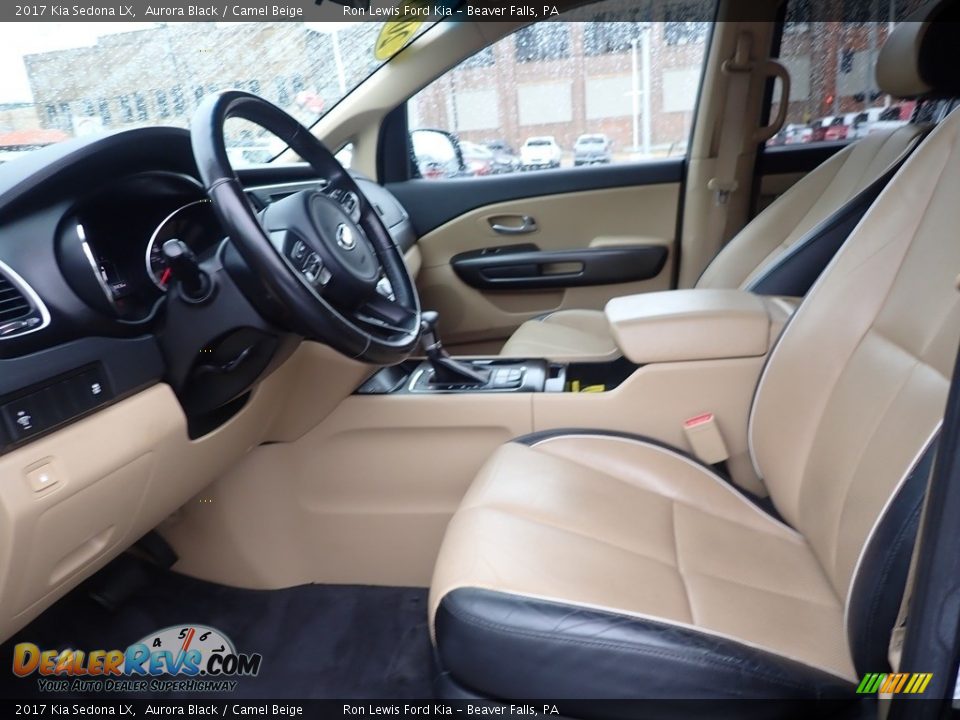 Front Seat of 2017 Kia Sedona LX Photo #16