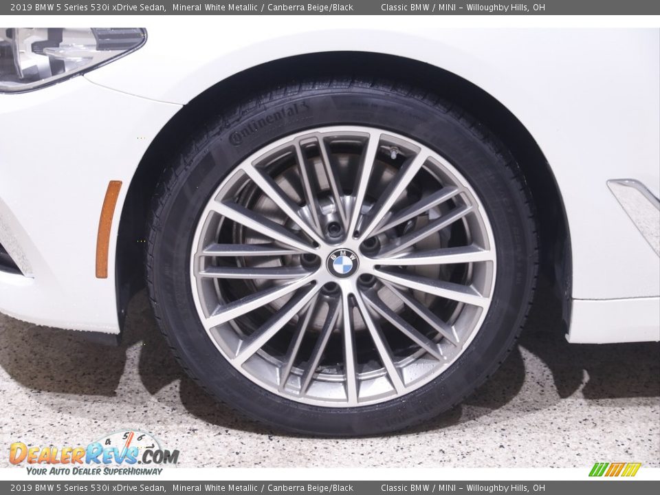 2019 BMW 5 Series 530i xDrive Sedan Mineral White Metallic / Canberra Beige/Black Photo #23