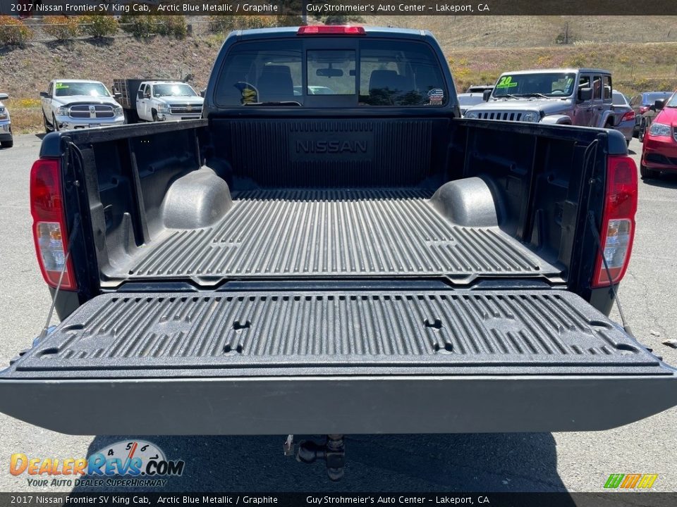 2017 Nissan Frontier SV King Cab Arctic Blue Metallic / Graphite Photo #6