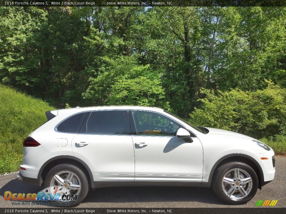 White 2016 Porsche Cayenne S Photo #5