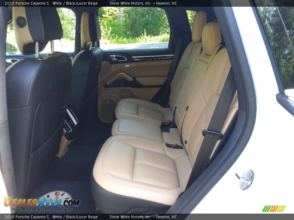 Rear Seat of 2016 Porsche Cayenne S Photo #13