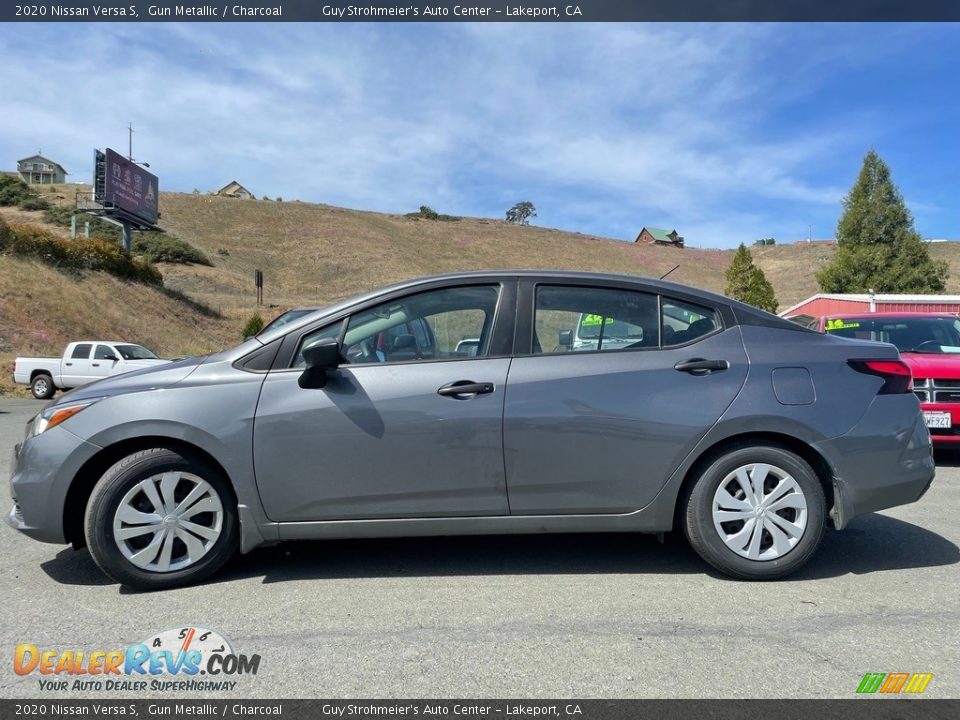 2020 Nissan Versa S Gun Metallic / Charcoal Photo #4