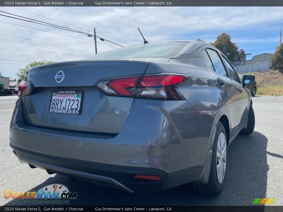 2020 Nissan Versa S Gun Metallic / Charcoal Photo #7