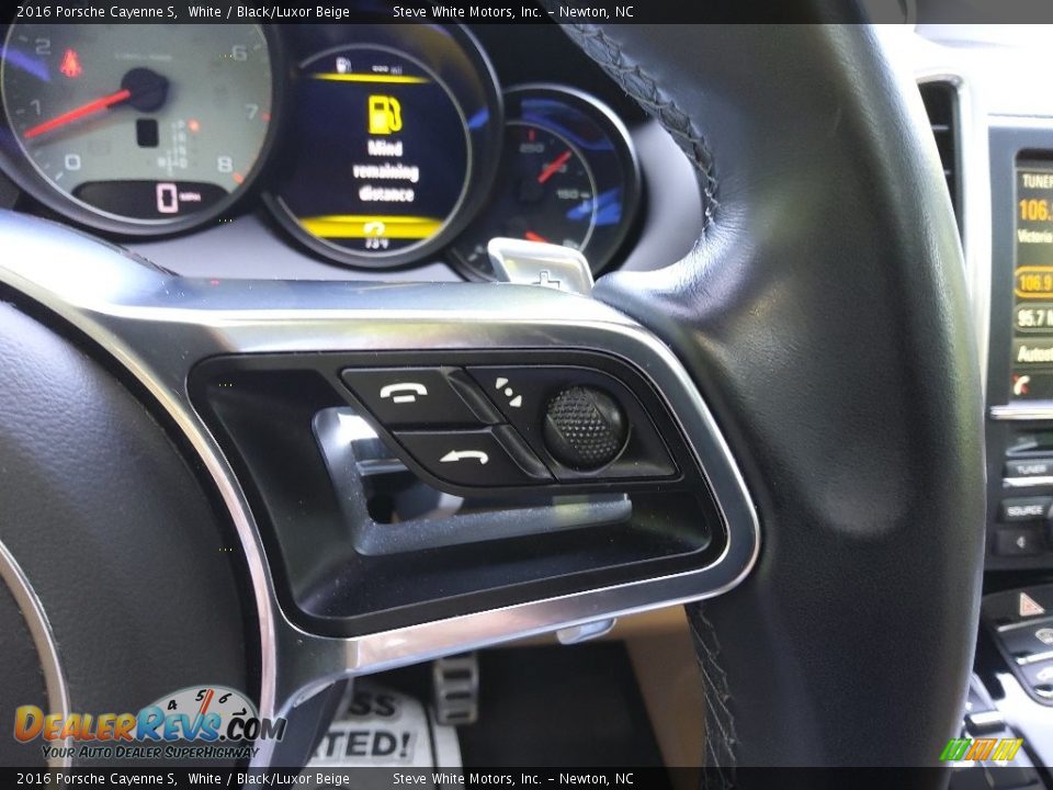 2016 Porsche Cayenne S Steering Wheel Photo #20