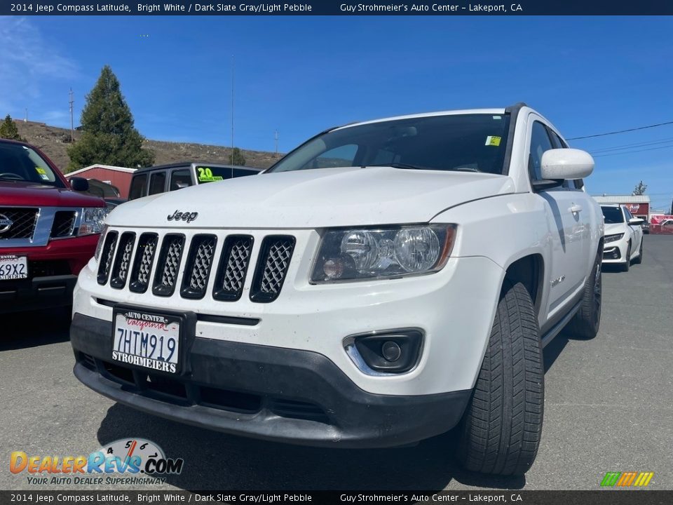 2014 Jeep Compass Latitude Bright White / Dark Slate Gray/Light Pebble Photo #3