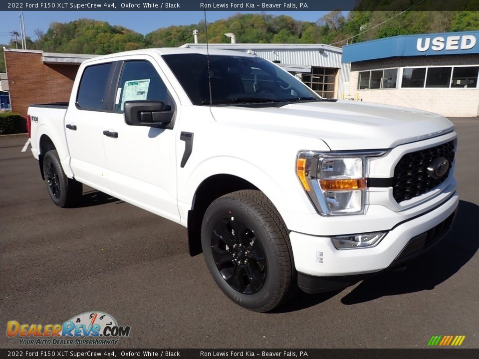 2022 Ford F150 XLT SuperCrew 4x4 Oxford White / Black Photo #2