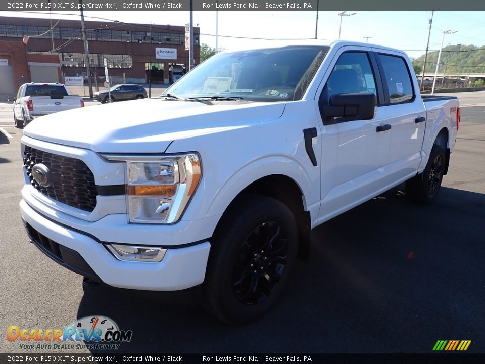 2022 Ford F150 XLT SuperCrew 4x4 Oxford White / Black Photo #4