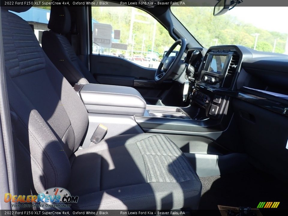 2022 Ford F150 XLT SuperCrew 4x4 Oxford White / Black Photo #11