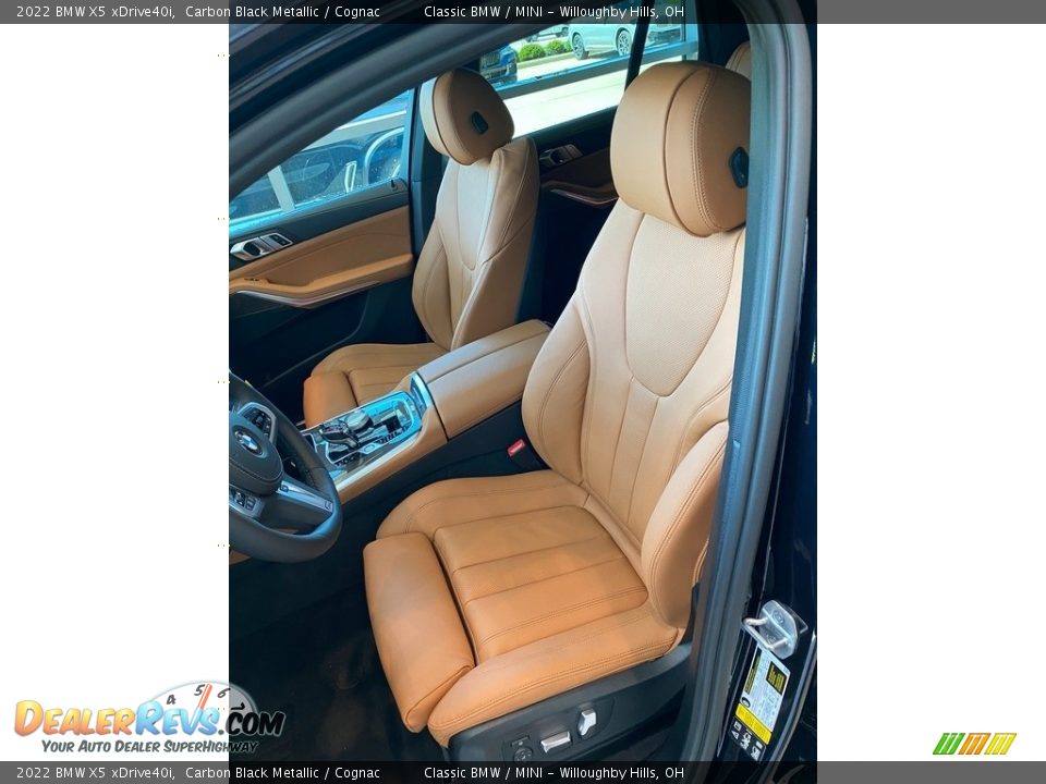 Front Seat of 2022 BMW X5 xDrive40i Photo #4