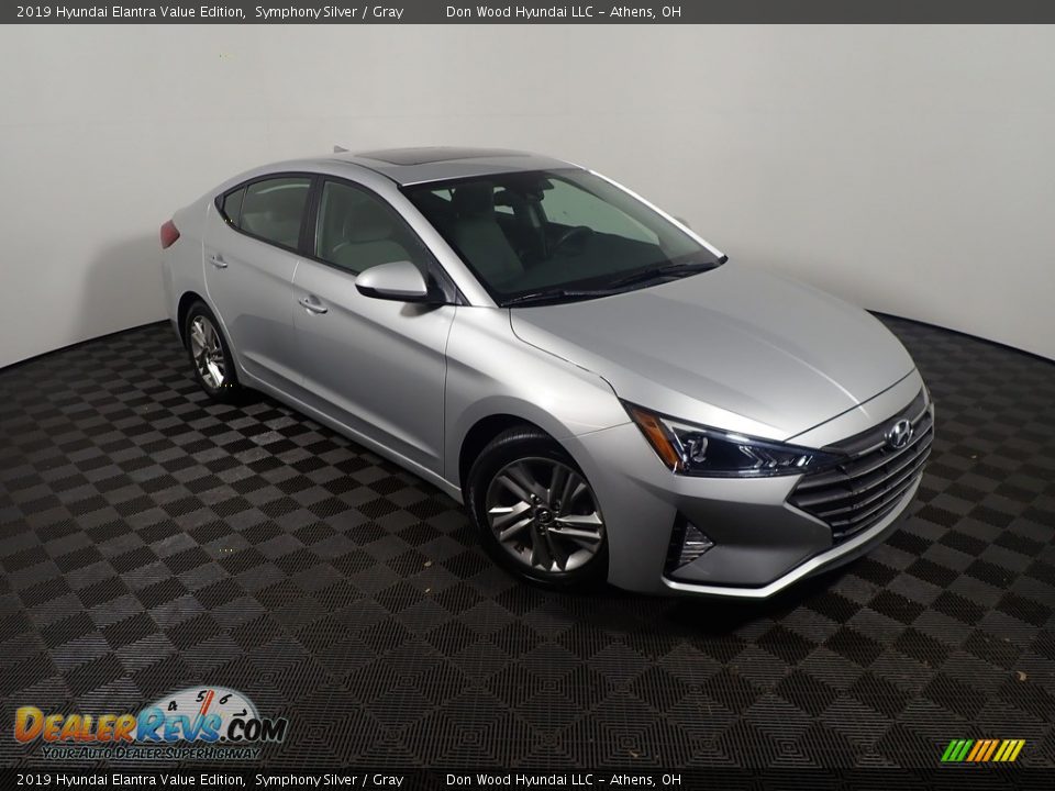2019 Hyundai Elantra Value Edition Symphony Silver / Gray Photo #5
