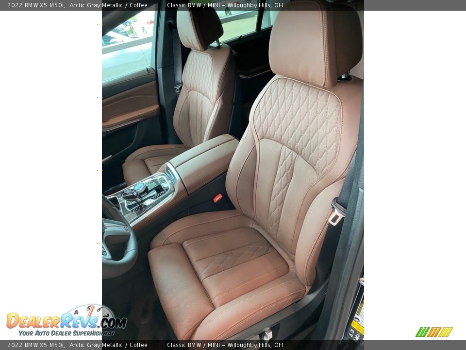 Coffee Interior - 2022 BMW X5 M50i Photo #4