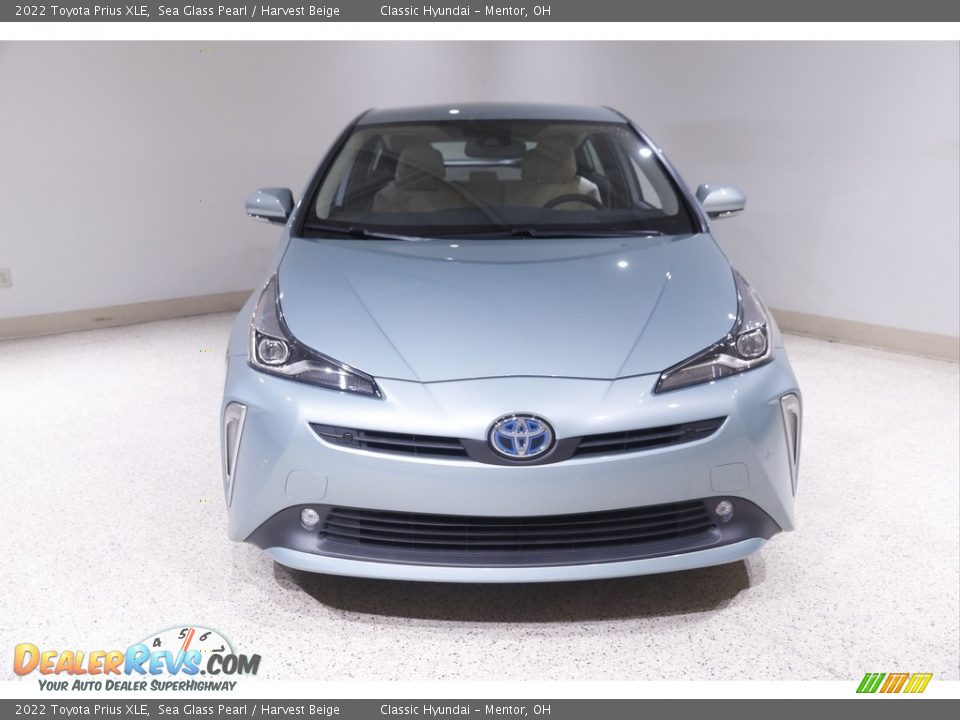 2022 Toyota Prius XLE Sea Glass Pearl / Harvest Beige Photo #2