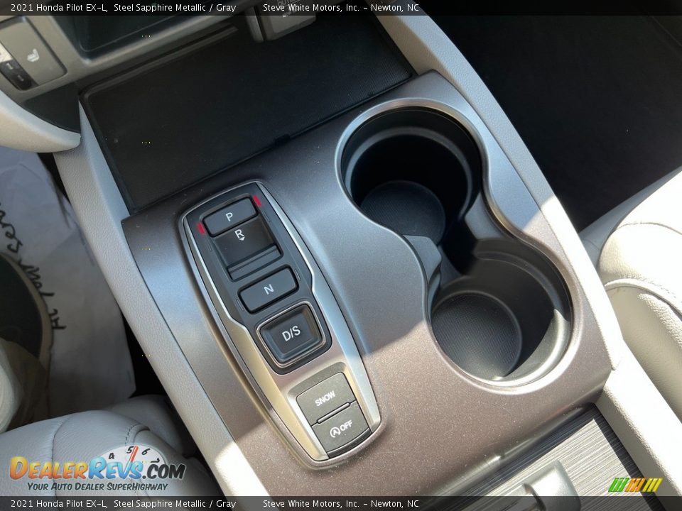 Controls of 2021 Honda Pilot EX-L Photo #26