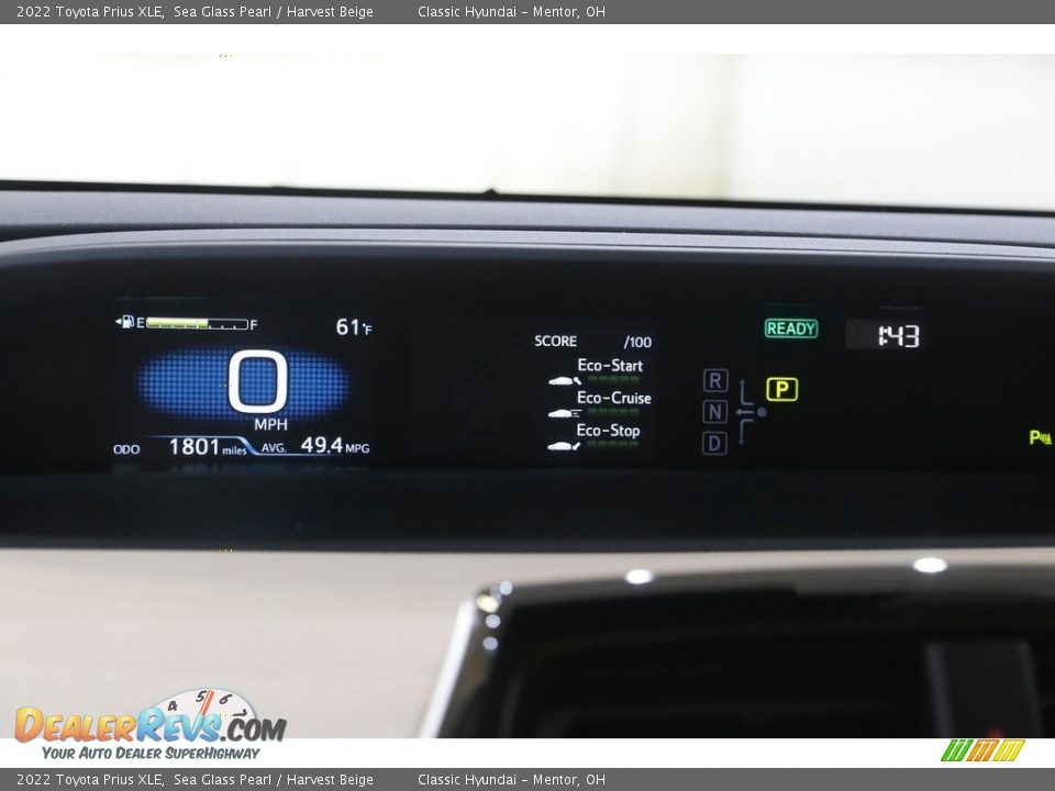 Dashboard of 2022 Toyota Prius XLE Photo #8