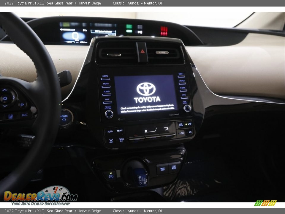 Controls of 2022 Toyota Prius XLE Photo #9