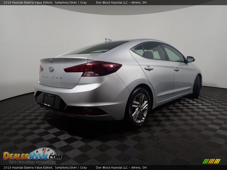 2019 Hyundai Elantra Value Edition Symphony Silver / Gray Photo #18