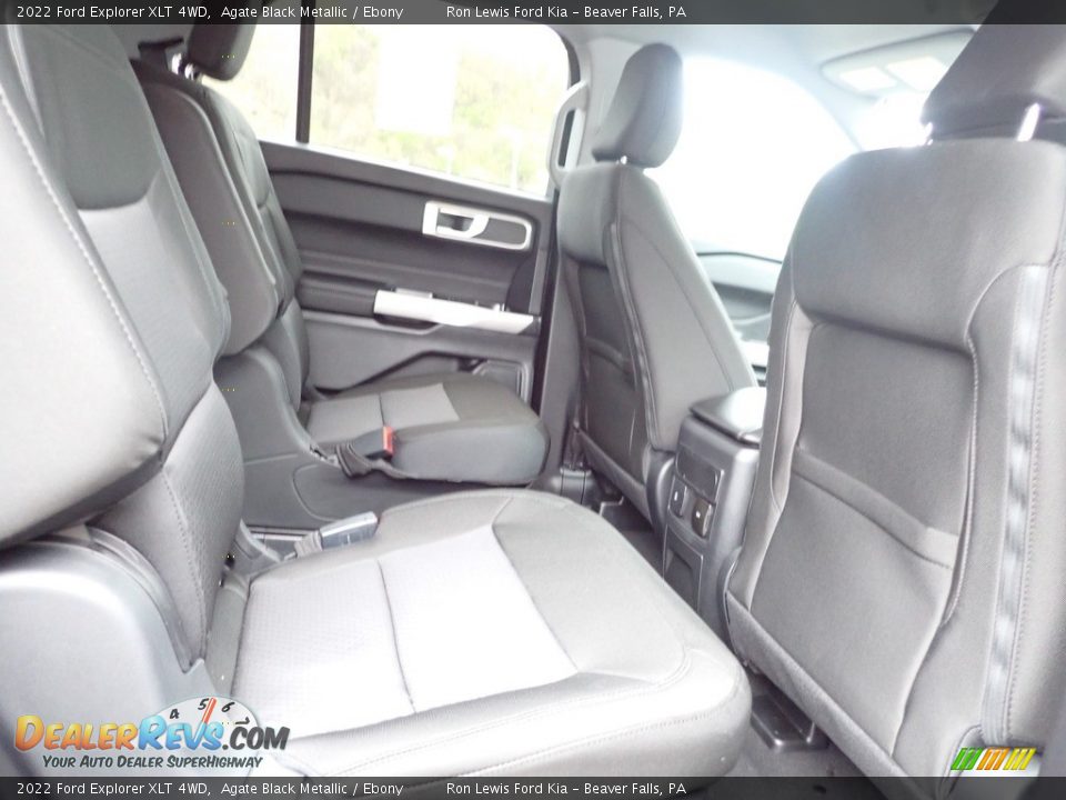 2022 Ford Explorer XLT 4WD Agate Black Metallic / Ebony Photo #10