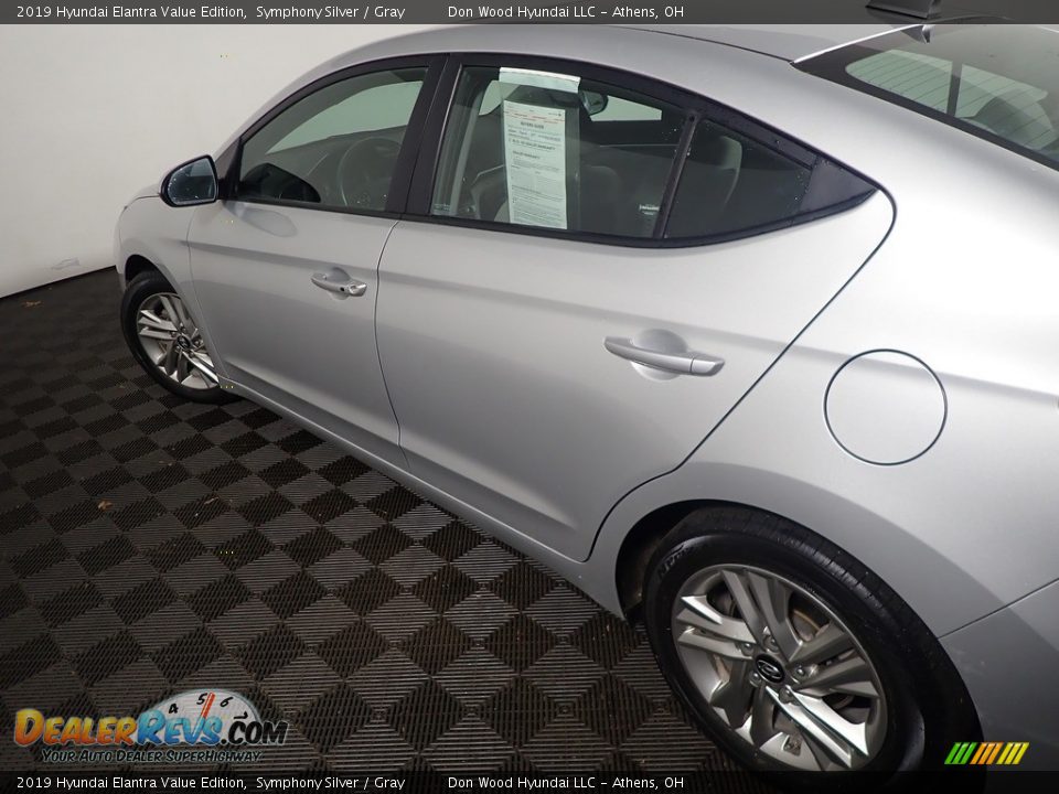 2019 Hyundai Elantra Value Edition Symphony Silver / Gray Photo #20