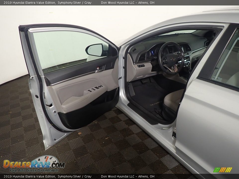2019 Hyundai Elantra Value Edition Symphony Silver / Gray Photo #22