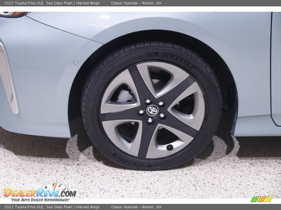 2022 Toyota Prius XLE Wheel Photo #20