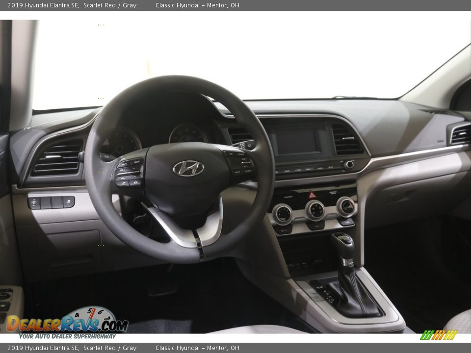 2019 Hyundai Elantra SE Scarlet Red / Gray Photo #6