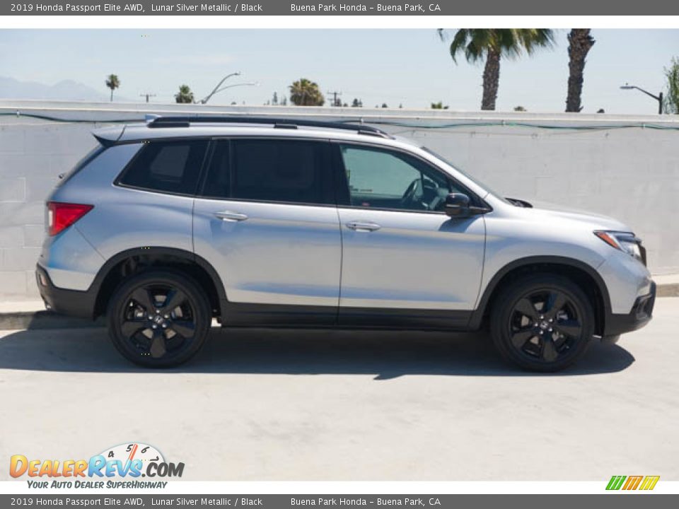 2019 Honda Passport Elite AWD Lunar Silver Metallic / Black Photo #12