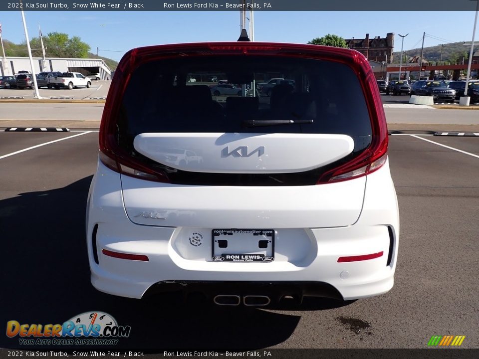 2022 Kia Soul Turbo Snow White Pearl / Black Photo #7