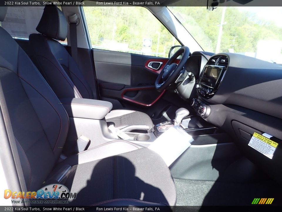 2022 Kia Soul Turbo Snow White Pearl / Black Photo #11