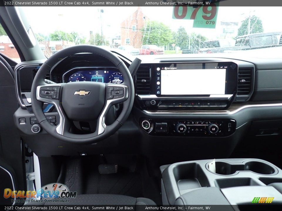 Dashboard of 2022 Chevrolet Silverado 1500 LT Crew Cab 4x4 Photo #13