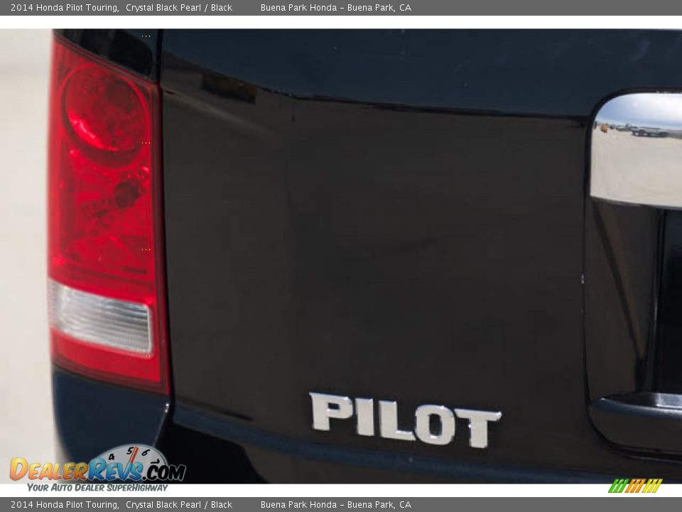 2014 Honda Pilot Touring Crystal Black Pearl / Black Photo #10