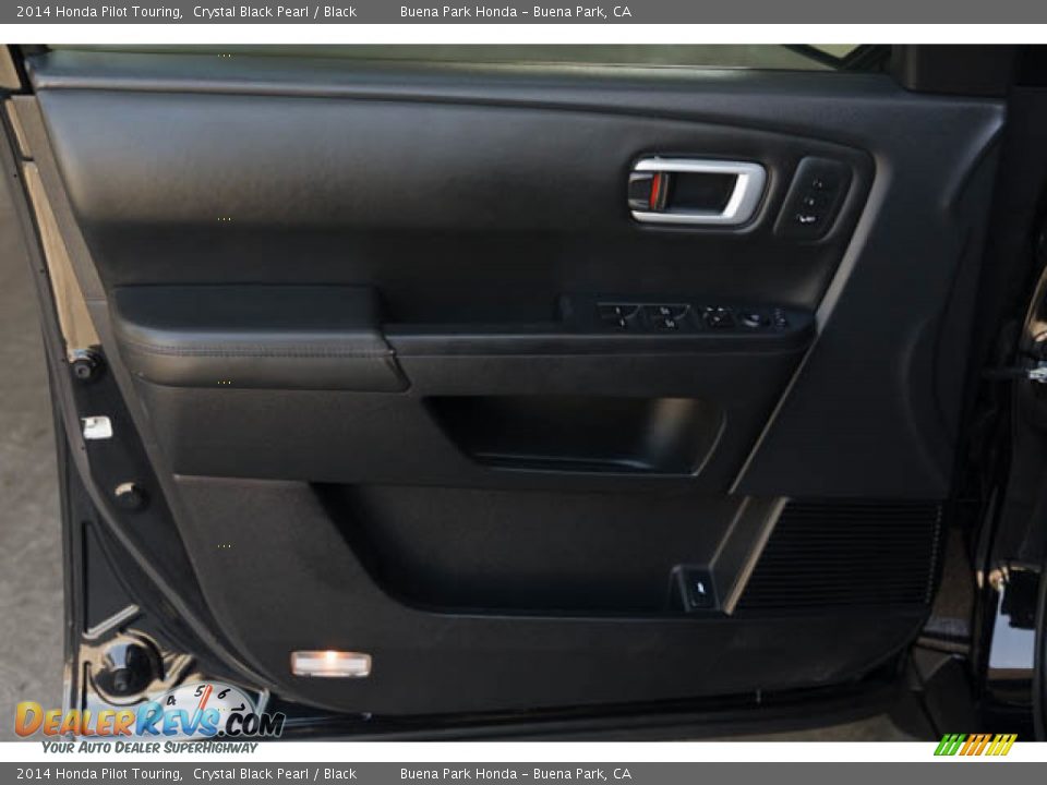 2014 Honda Pilot Touring Crystal Black Pearl / Black Photo #30