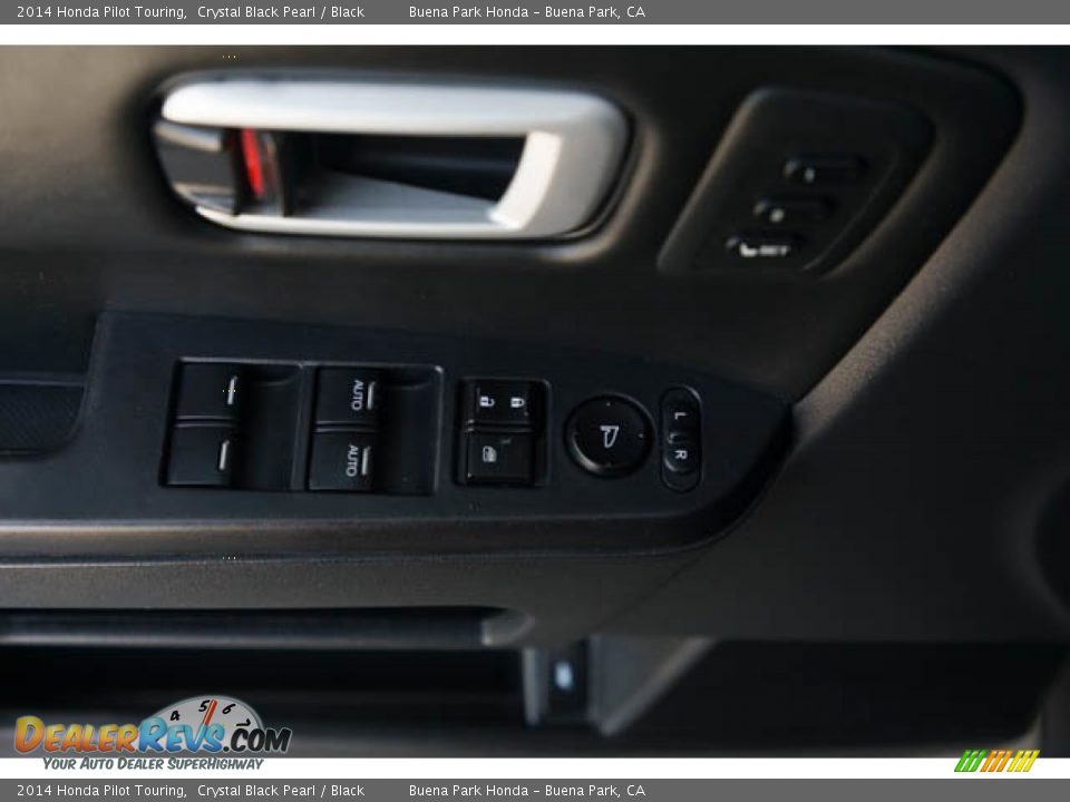 2014 Honda Pilot Touring Crystal Black Pearl / Black Photo #31