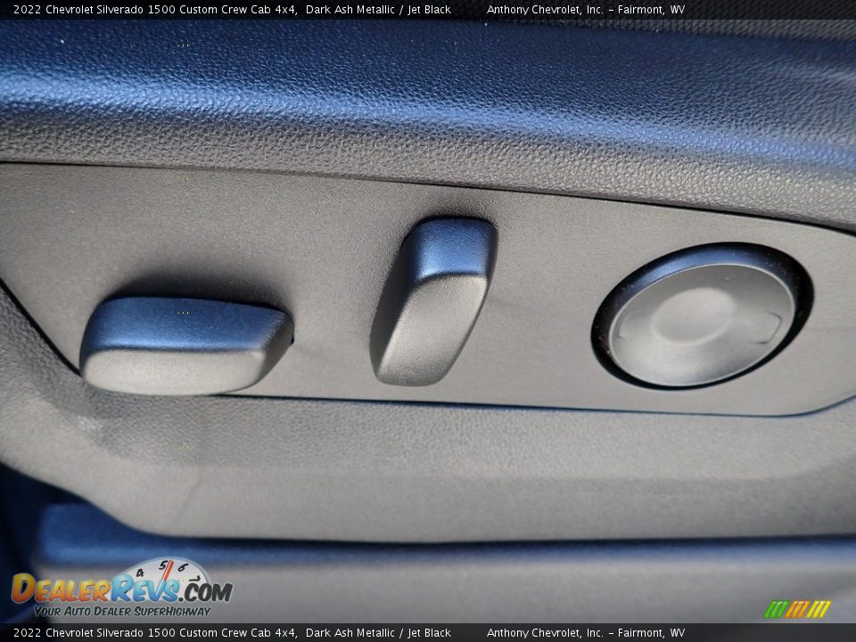 2022 Chevrolet Silverado 1500 Custom Crew Cab 4x4 Dark Ash Metallic / Jet Black Photo #16