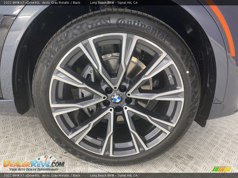 2022 BMW X7 xDrive40i Wheel Photo #3