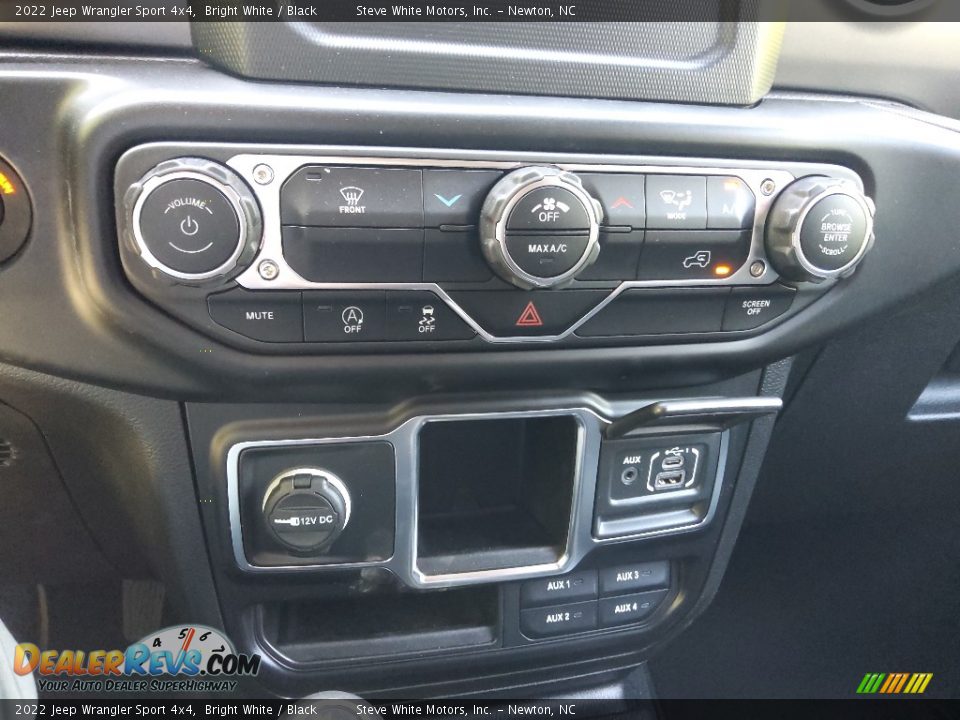 Controls of 2022 Jeep Wrangler Sport 4x4 Photo #23