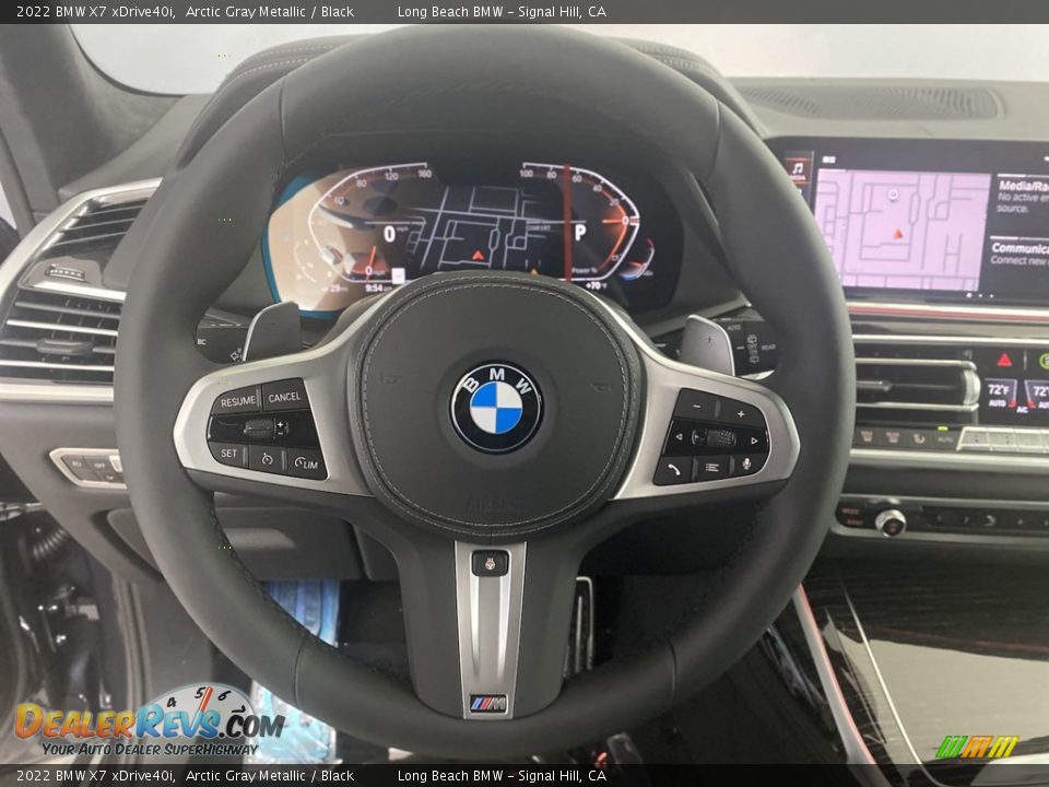 2022 BMW X7 xDrive40i Steering Wheel Photo #14