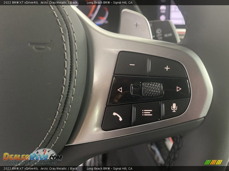 2022 BMW X7 xDrive40i Steering Wheel Photo #16