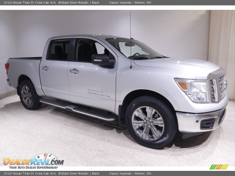 2019 Nissan Titan SV Crew Cab 4x4 Brilliant Silver Metallic / Black Photo #1