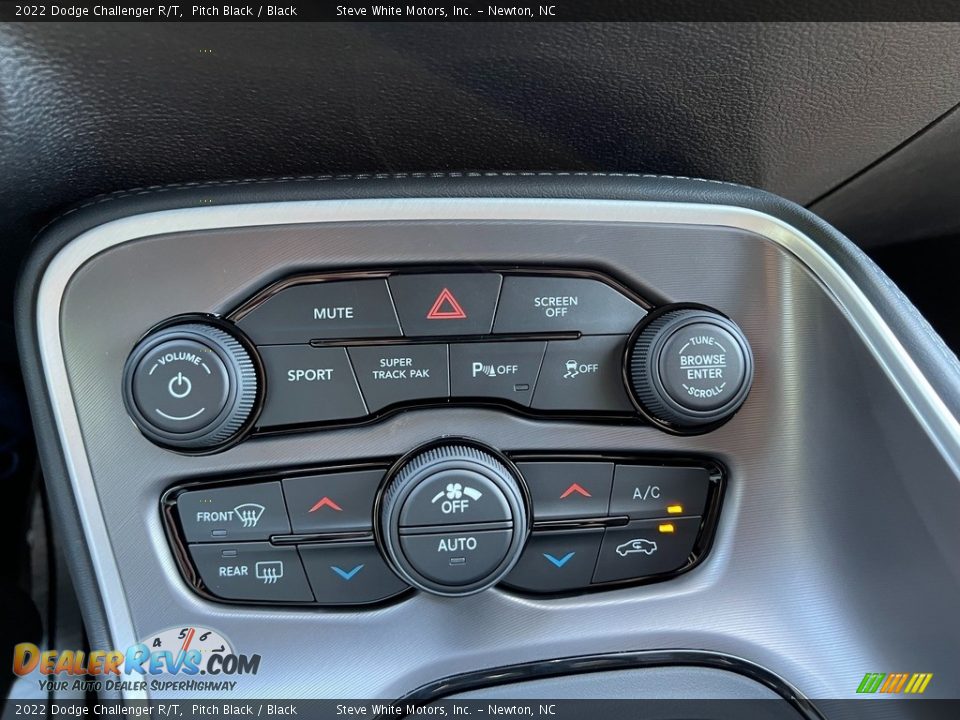 Controls of 2022 Dodge Challenger R/T Photo #26