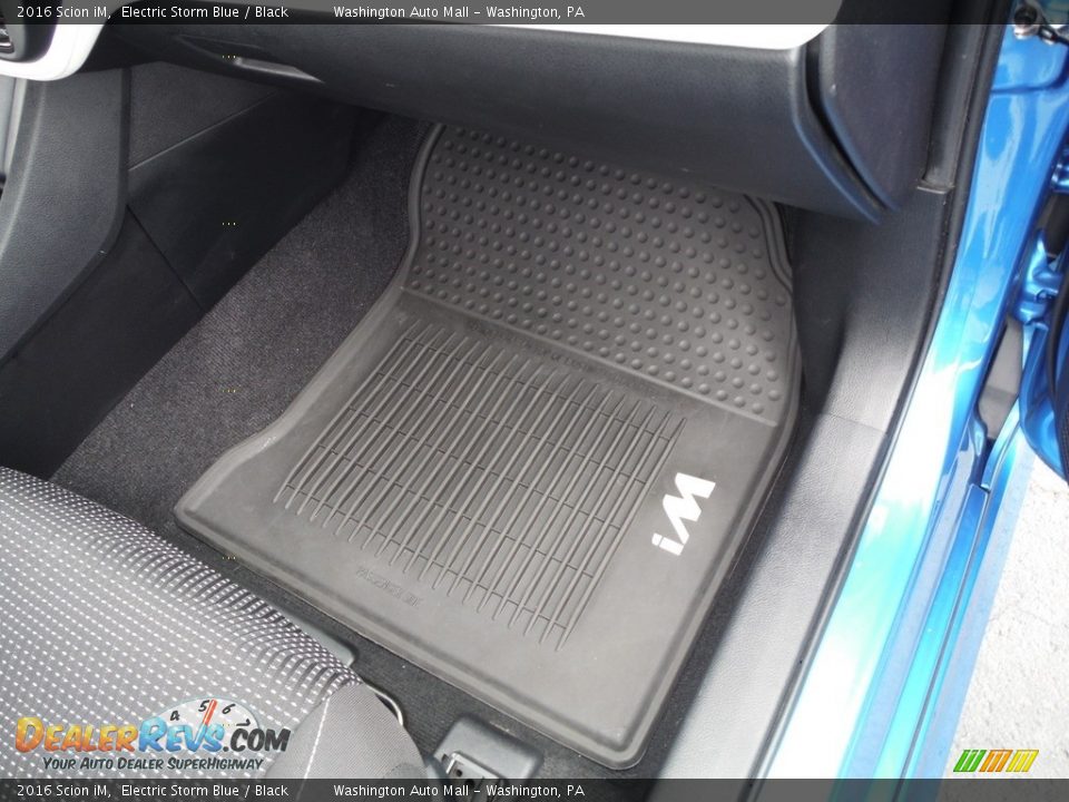 2016 Scion iM Electric Storm Blue / Black Photo #24